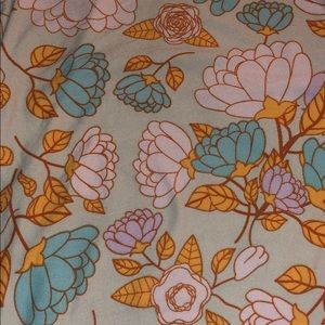 LuLaRoe Pants - Lularoe TC Leggings LuLaRoe Pants - Lularoe TC Leggings